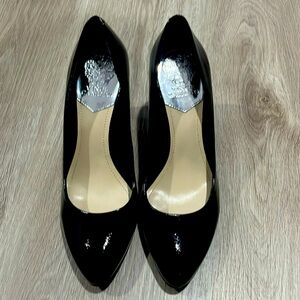 Vince Camuto Women’s Black pumps Patent Leather Mid Heel